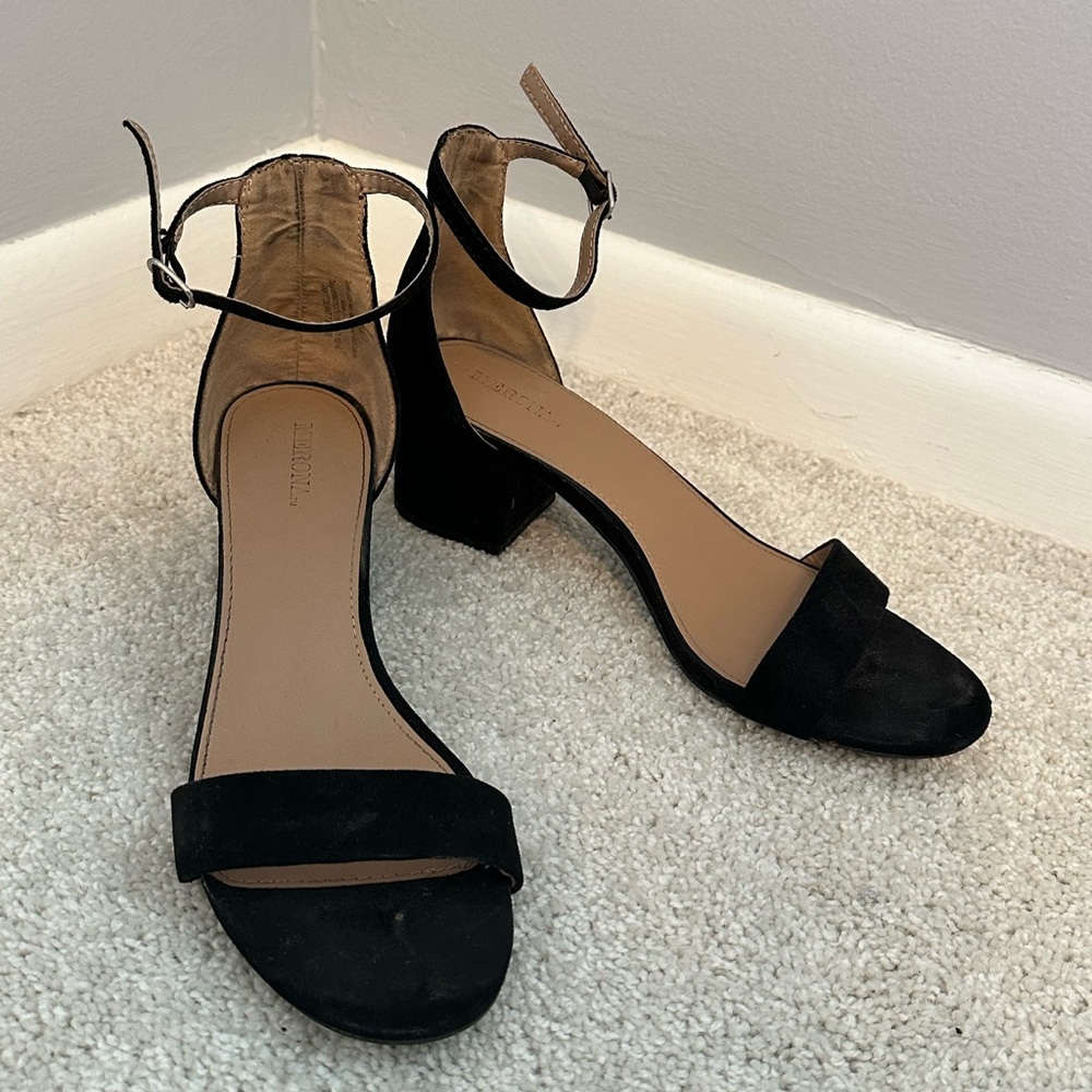 Black Low Heel Sandals